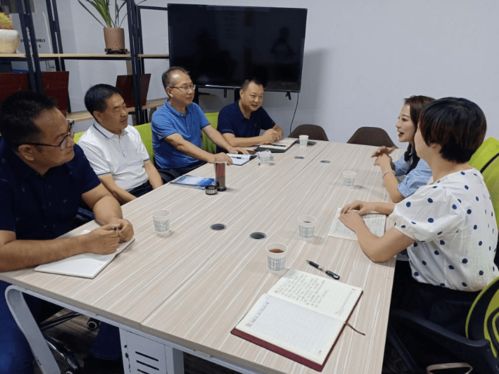 攜手育才促發(fā)展 漢中職業(yè)技術(shù)學(xué)院黨委書記余德華走訪調(diào)研陜西長(zhǎng)鑫商務(wù)咨詢服務(wù)公司